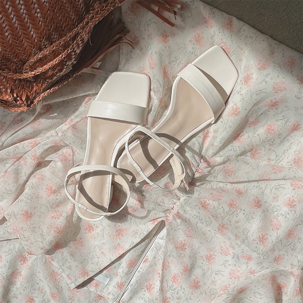 NEW White Sandal Heels from Korea